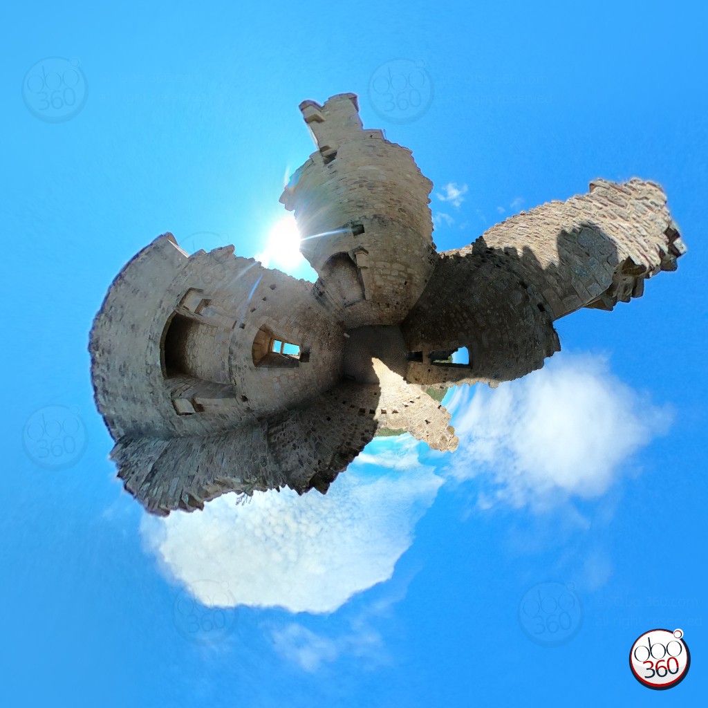 CrackedCastel Point de vue au format