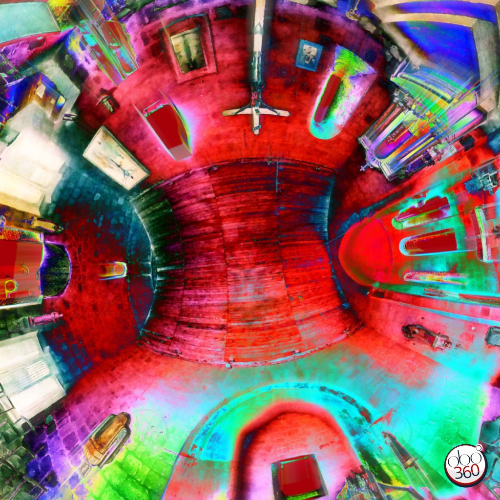 MousMousIncan Composition artistique à partir d'une prise de vue à 360°.Photo réalisée dans une église de Corrèze en France.